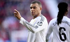 九游体育官网入口-包含皇家马德里遭遇惨败，主帅被指责无方向感的词条