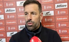 九游体育亚洲官网-莱斯特城大胜般尼茅斯，领先优势