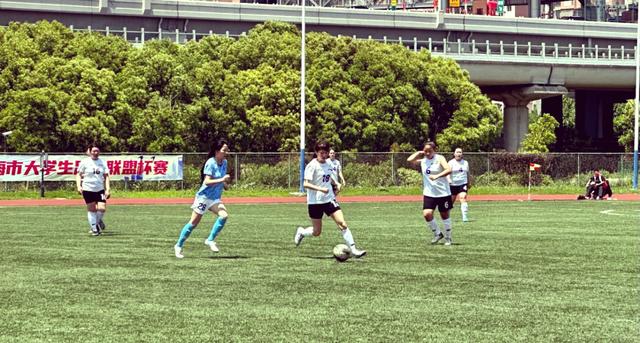九游体育网页版入口-足球女队实力对决，赛场精彩争夺