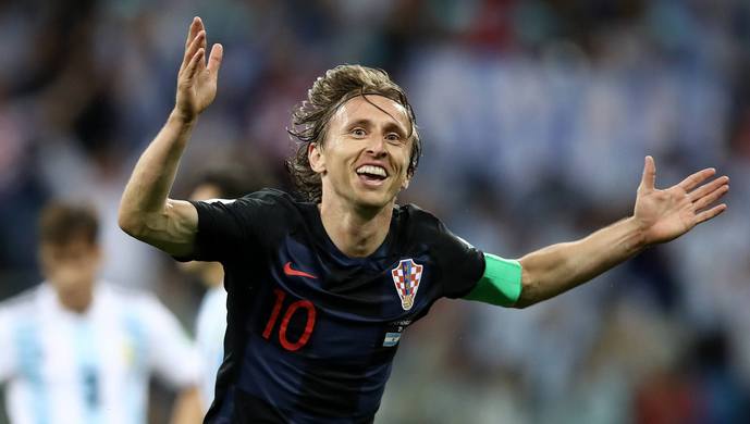 西班牙小胜克罗地亚，提前锁定席位的简单介绍